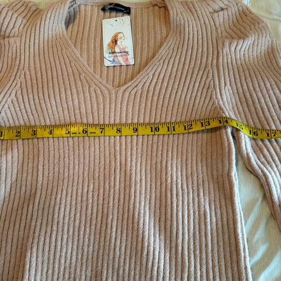 Pretty garden long sleeve V-neck rib, knit sweater, puff sleeves in large NWT - Picture 6 of 8
